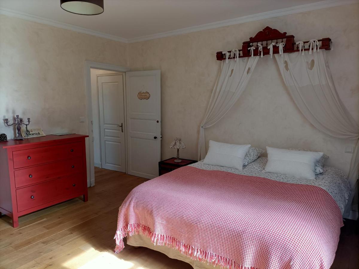 Le Manoir "Aux Douves" Bed and Breakfast Bazoges-en-Paillers Buitenkant foto