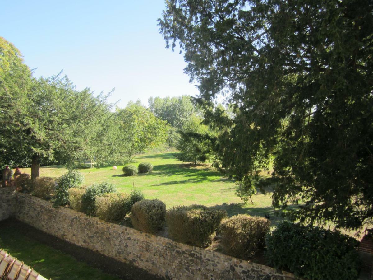 Le Manoir "Aux Douves" Bed and Breakfast Bazoges-en-Paillers Buitenkant foto