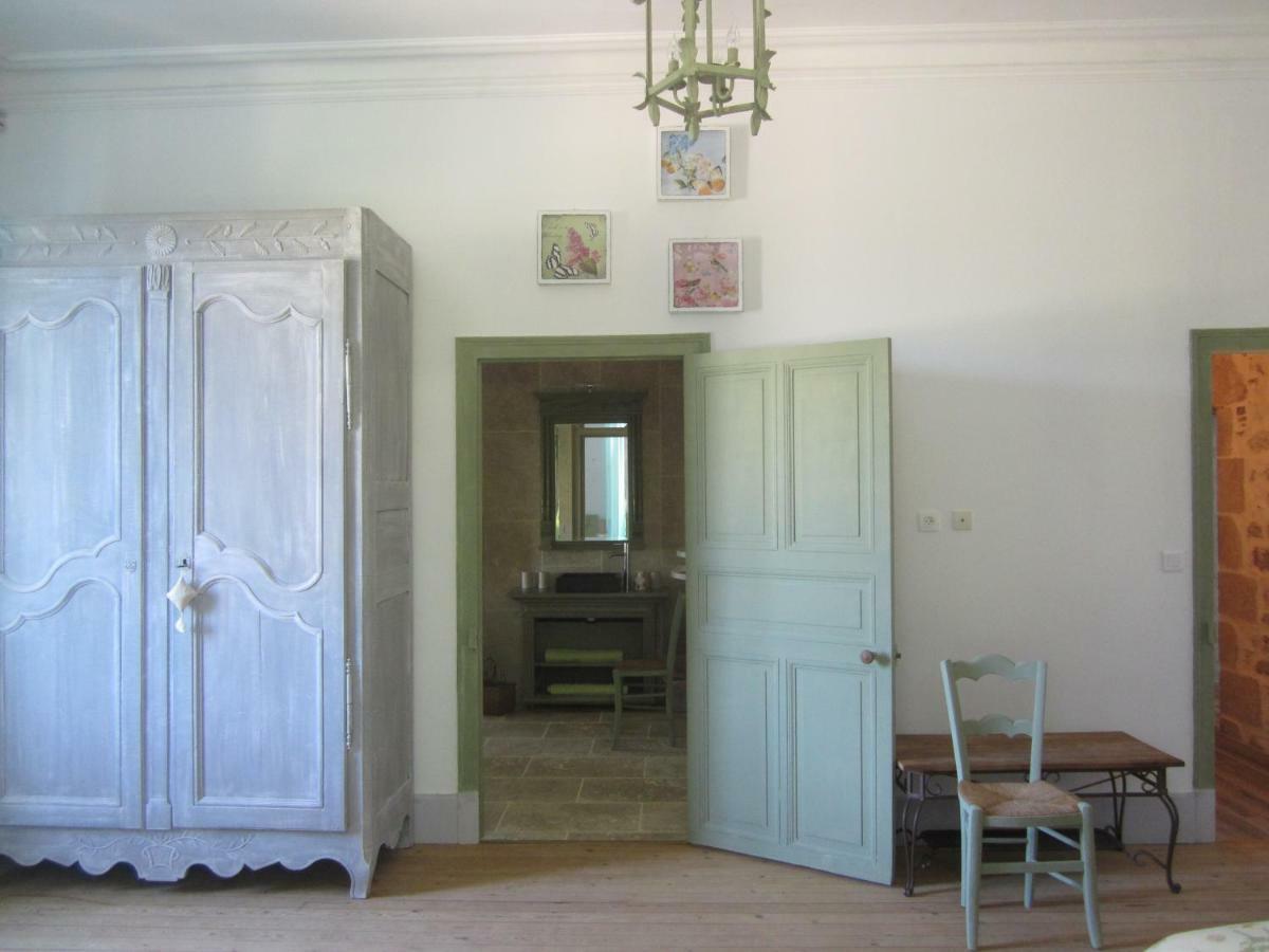 Le Manoir "Aux Douves" Bed and Breakfast Bazoges-en-Paillers Buitenkant foto